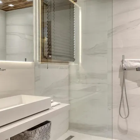 De Luxe Proche Du Village De Chalet