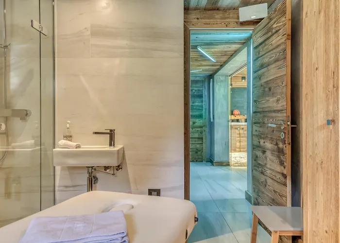 Chalet De Luxe Proche Du Village De *