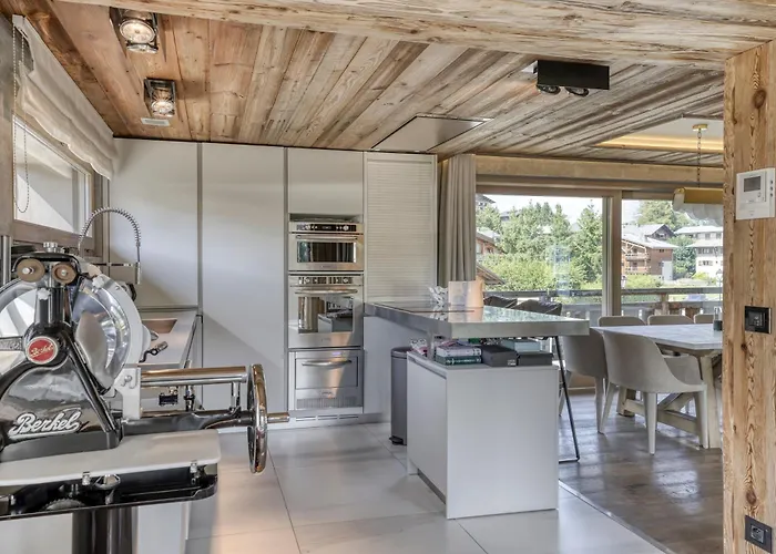 Chalet De Luxe Proche Du Village De *